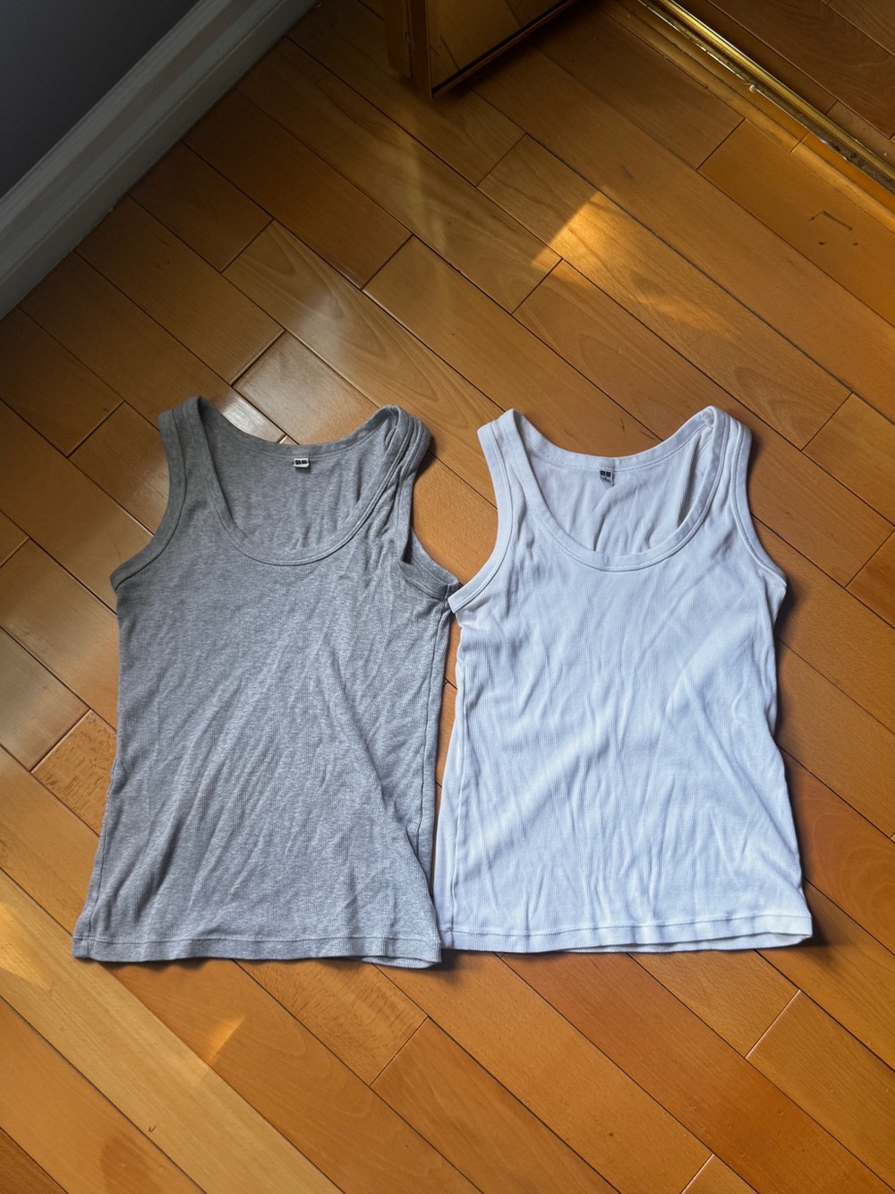 Uniqlo tank tops